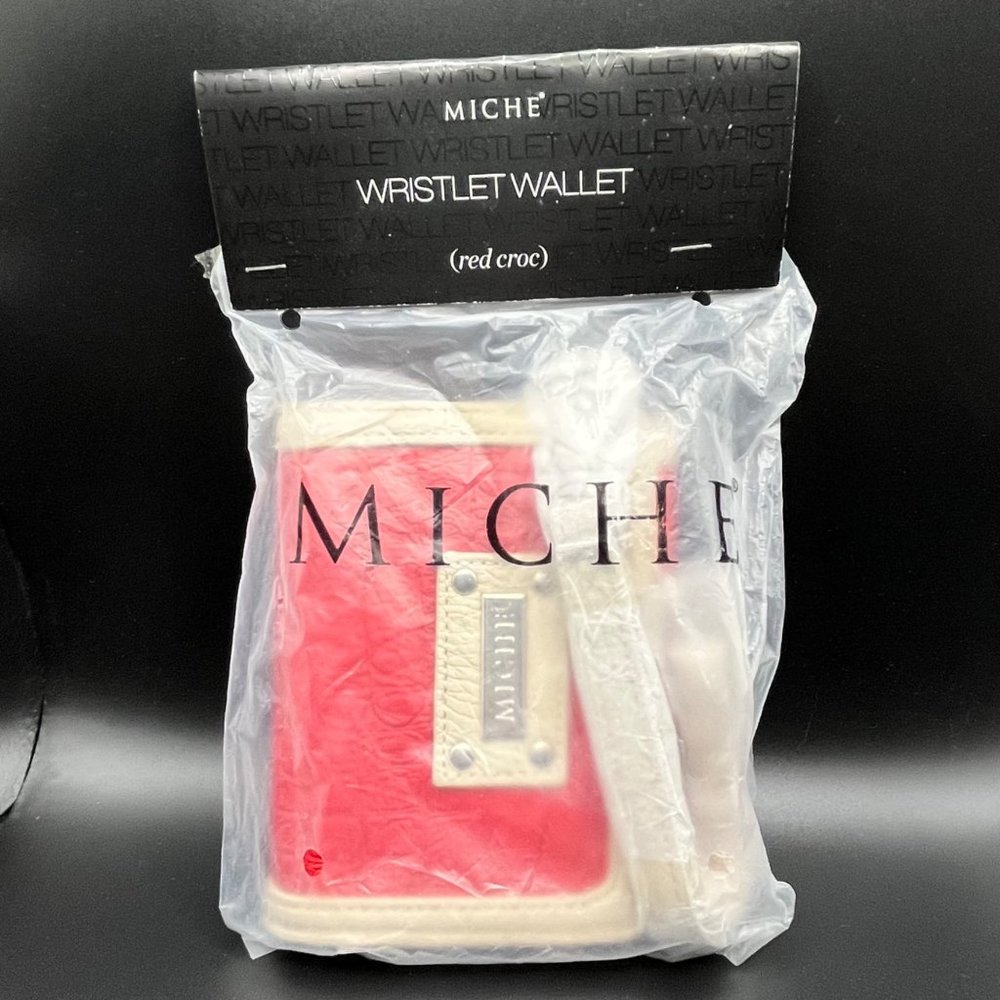 Miche Wristlet Red Croc Wallet Red White Trim New in Package